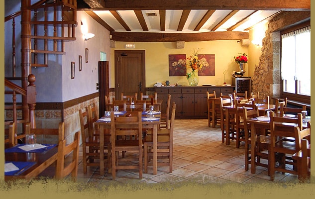 Interior de Alai Taberna